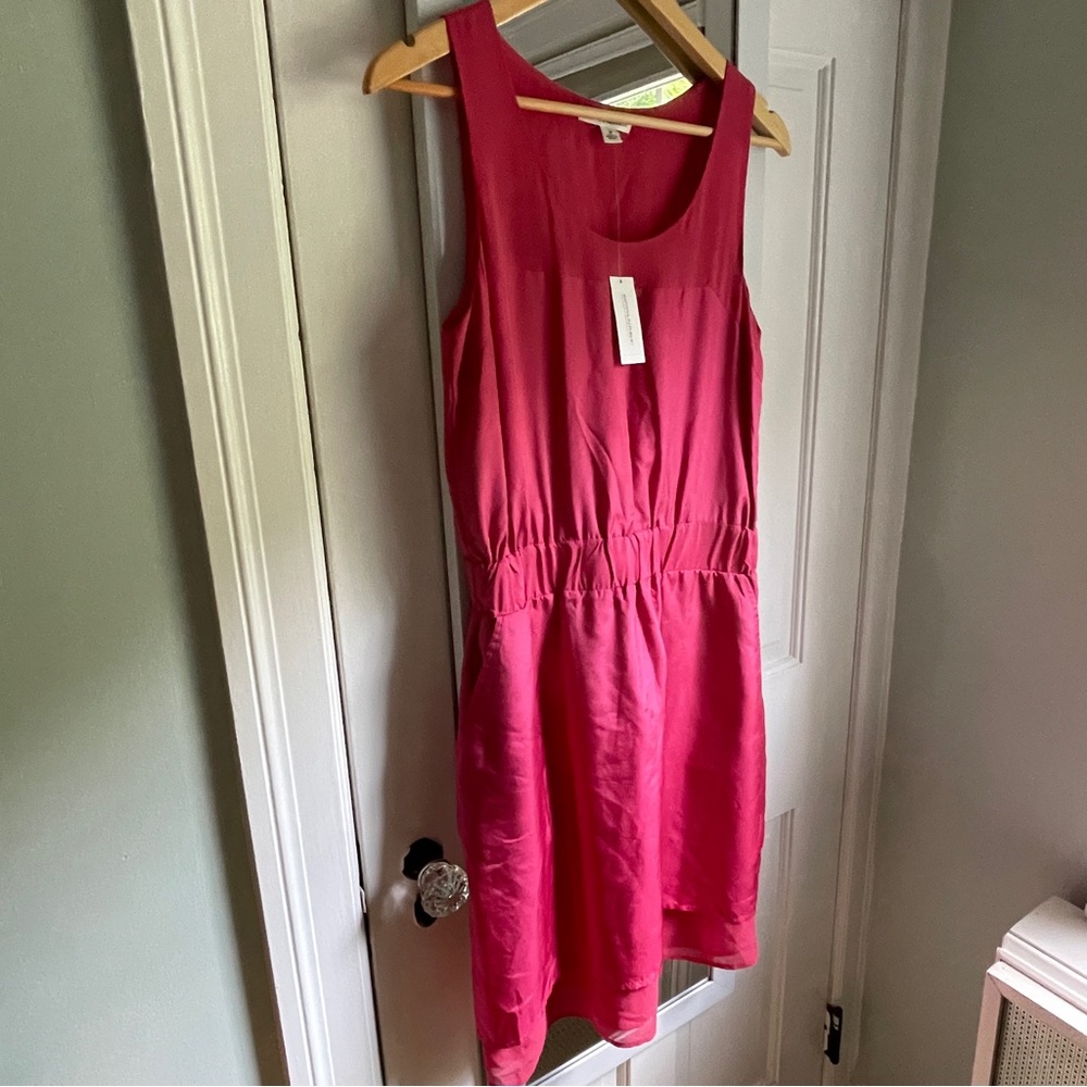 NWT Banana Republic silk dress with POCKETS size 4